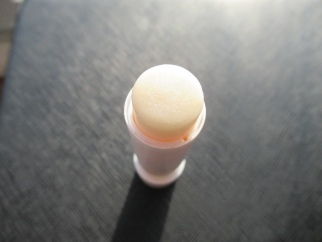 balea lippen pflege review pearly vanilla lip balm lip balsam dm drogerie markt glitter limited edition